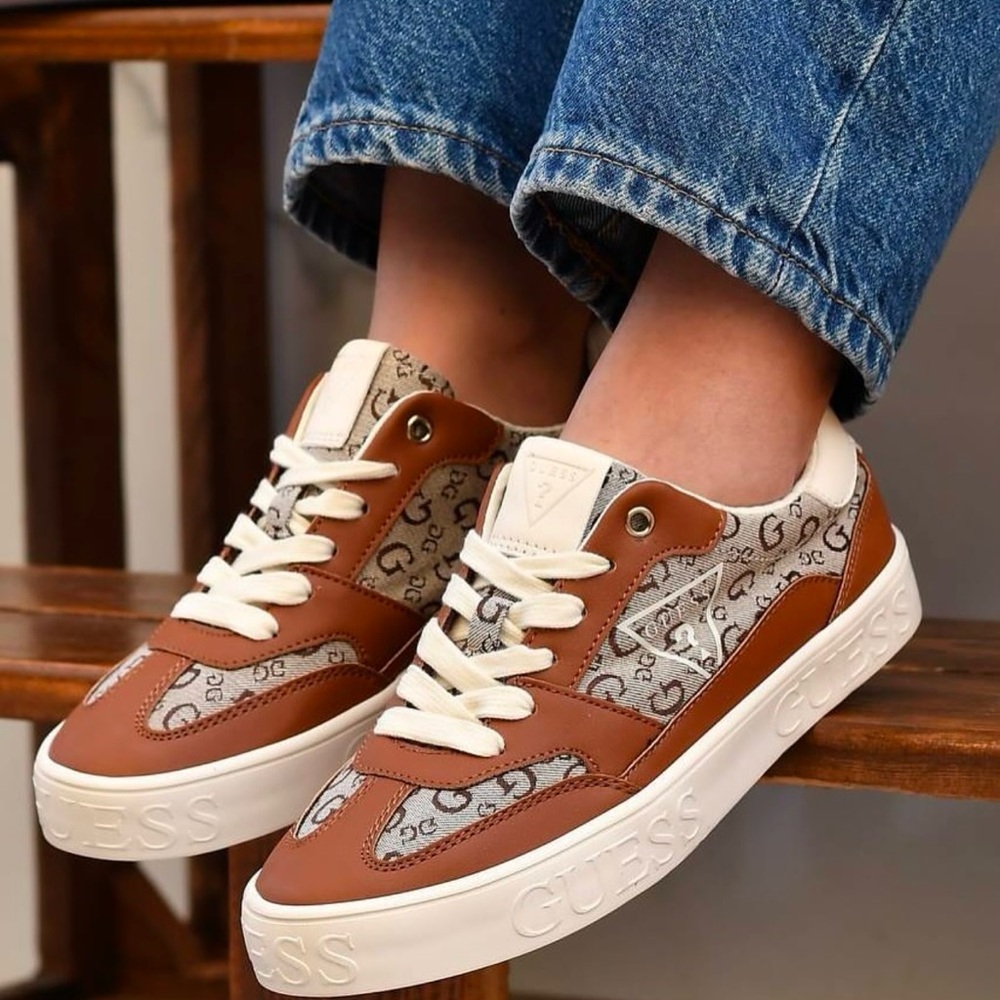 NWOB GUESS Brown and Beige Women's Sneakers